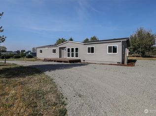 845 Gish Rd, Onalaska, WA 98570