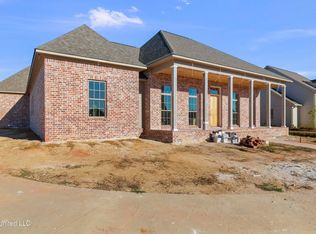 208 Parke Dr, Ridgeland, MS 39157