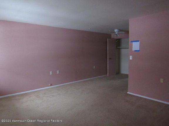 2nd image of 100C Edinburgh Ln