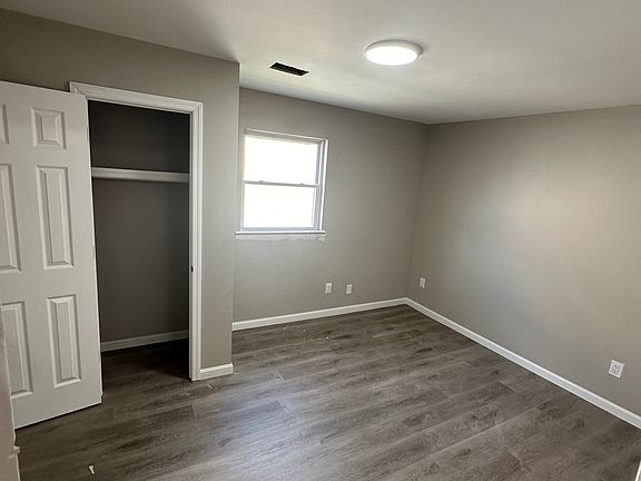 5th image of 75 N 9th St #3478544107