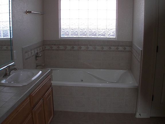 Master Bath Tub