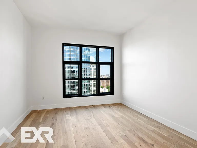 69 Adams St #18C — Photo 2