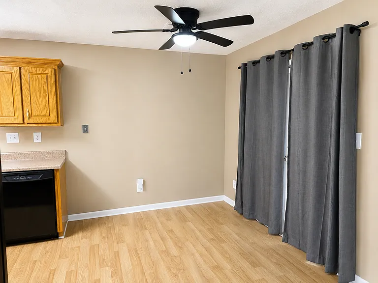1710 Underwood Dr SE — Photo 10