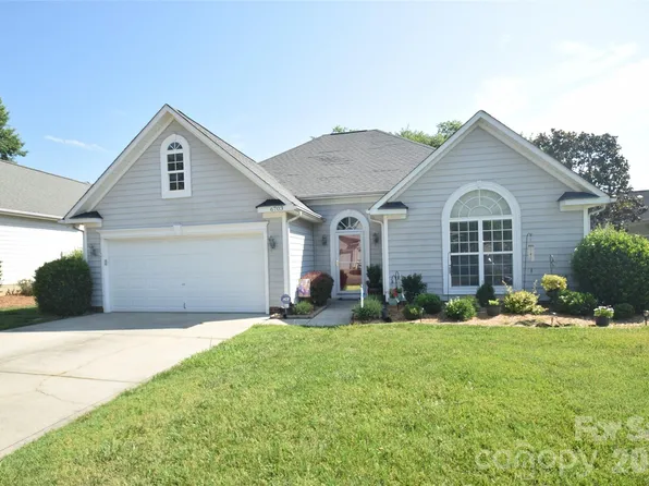 6703 Mimosa St, Indian Trail, NC 28079