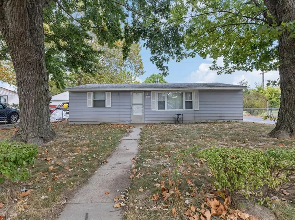 7525 Mildred Rd, Machesney Park, IL 61115