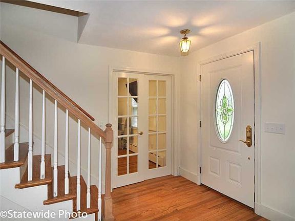 2nd image of 12 White Hill Ln