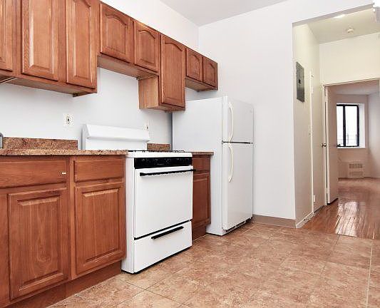 5th image of 312 W 133rd St APT 3B