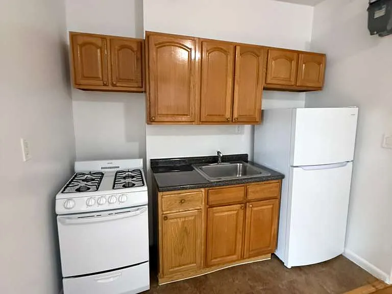 3230 Steuben Ave #D1 — Photo 4