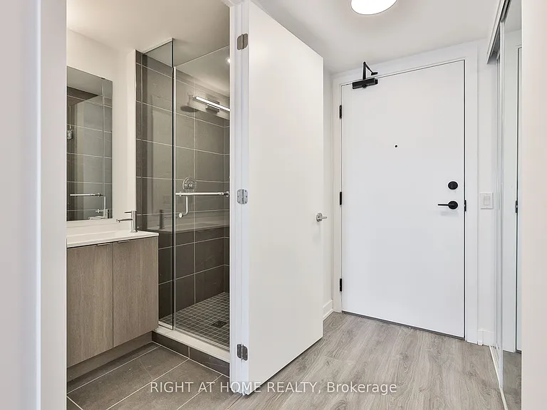100 Queen St E #2805 — Photo 19