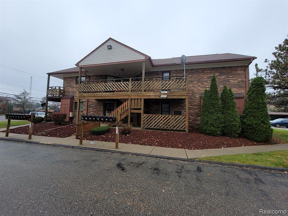 1st image of 34917 Hamilton Dr