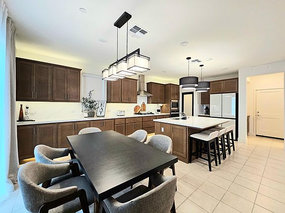 3rd image of 3474 Sassafras Way