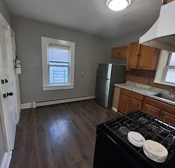 9 Rosedale Ave #1 — Photo 5