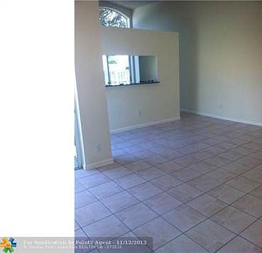 4th image of 15341 SW 51st Mnr