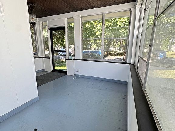 3rd image of 2096 Randolph Ave