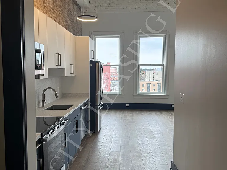 Hive @ 151 Saint Paul St — Photo 45