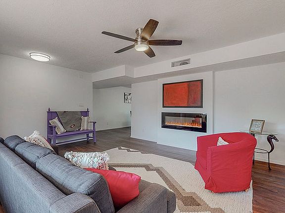 2nd image of 2537 Camino Estribo