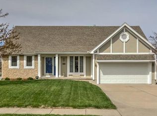 608 Northpoint Ave, Liberty, MO 64068