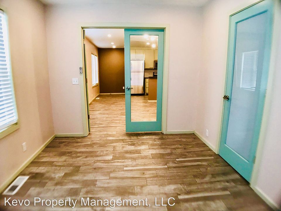 1st image of 441 NW 28th St APT 1