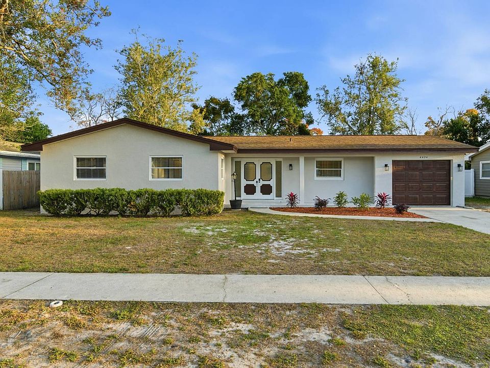 1st image of 4424 Collins Rd