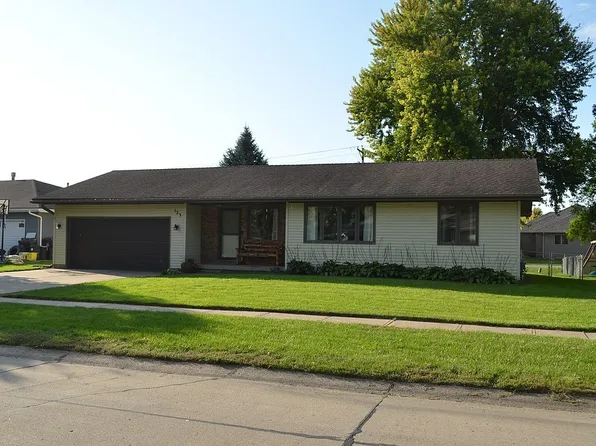 123 Golden Dr, Sergeant Bluff, IA 51054