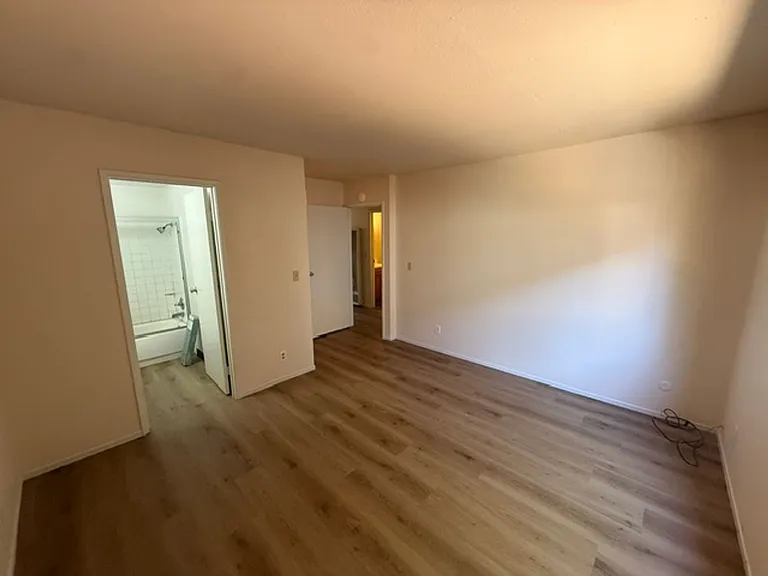 1835 Robin Ln — Photo 6