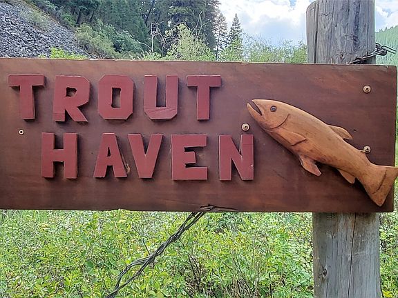 5th image of Trouthaven Dr