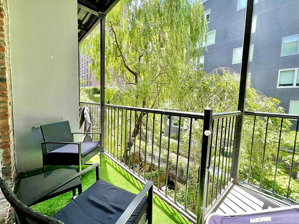 1st image of 448 W 19th St APT 4