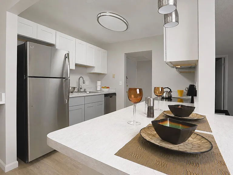 Heritage Village Apartments — Photo 13