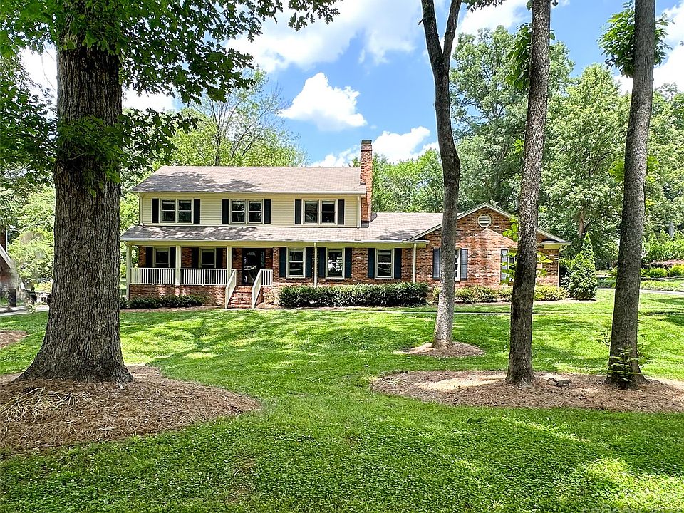 1st image of 3910 Windwood Cir