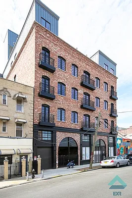 Rented by EXR | media 74