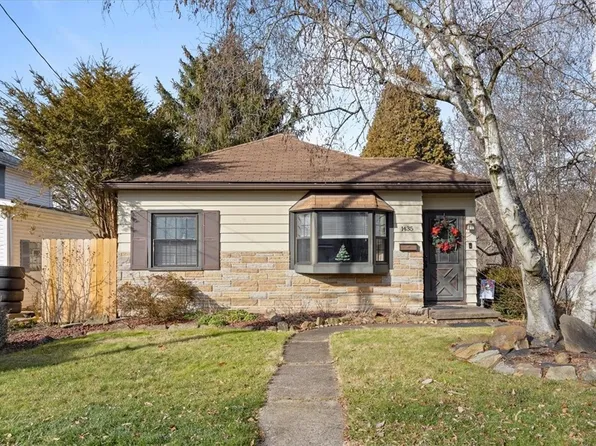 1435 6th St, Natrona Heights, PA 15065