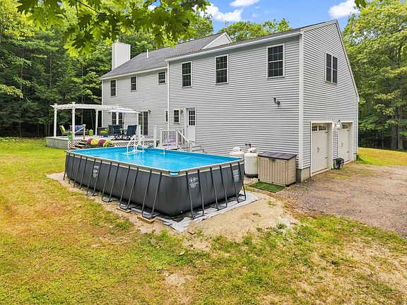 3rd image of 65 Chappell Road