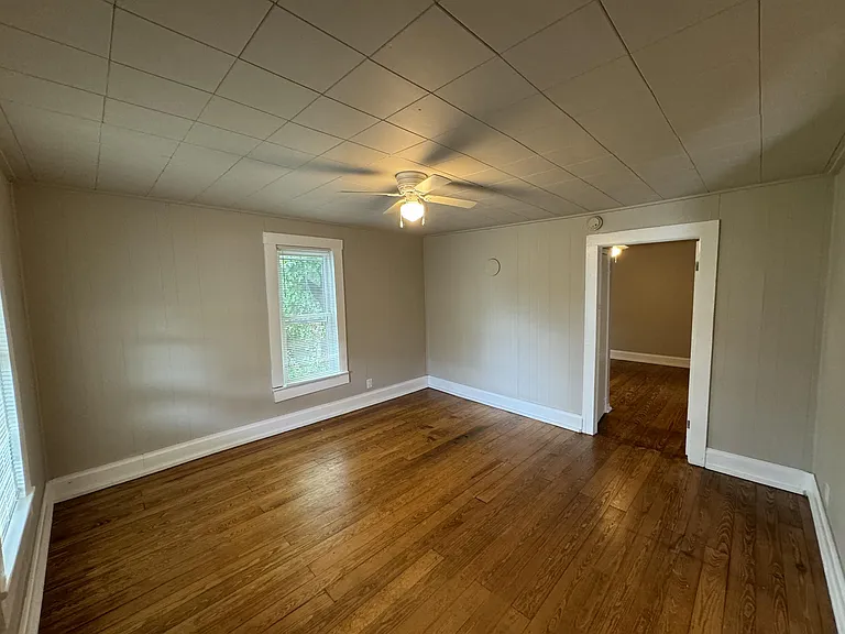 1202 Church St NW — Photo 8