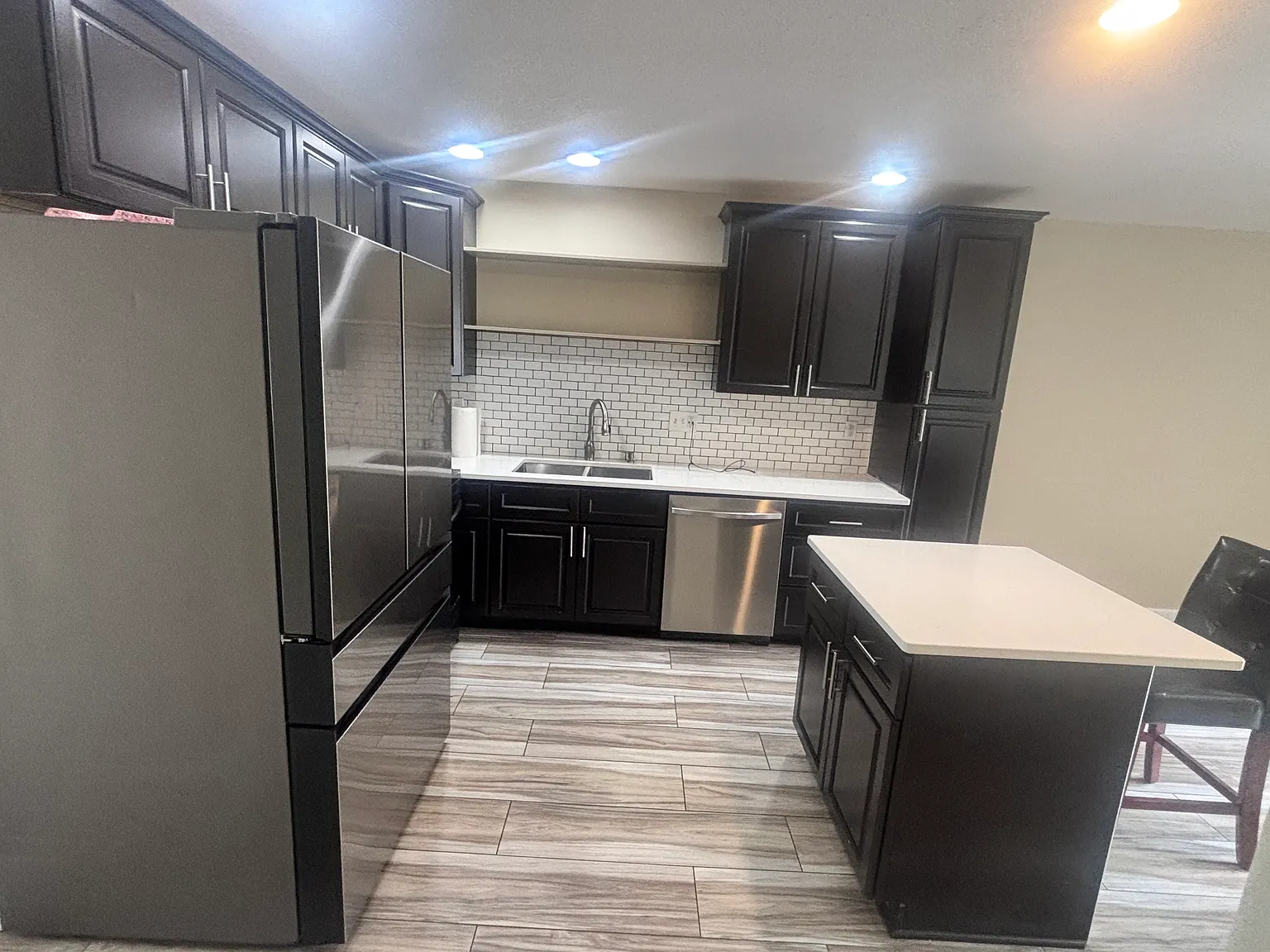 3 bed, 2.5 bath, 1280 sqft, $2,200 — Photo 4