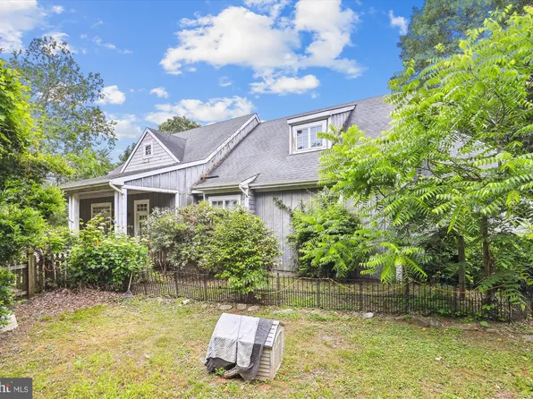 6714 Robinson Ln, Warrenton, VA 20186