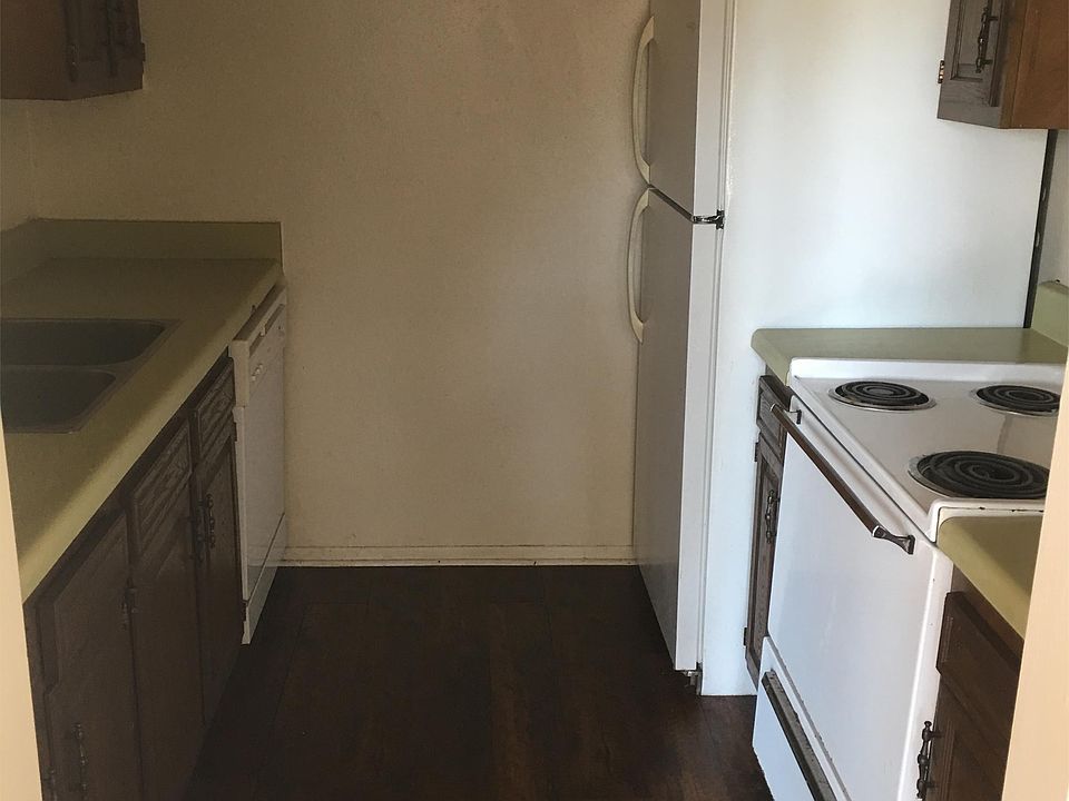 1st image of 2535 McFaddin St APT 9