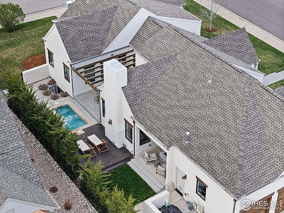 2nd image of 4803 Corsica Dr