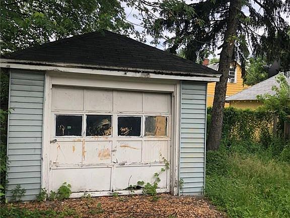 2nd image of 102 Elmer Ave