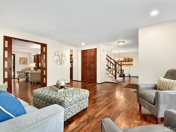 5th image of 21317 SE 37th St