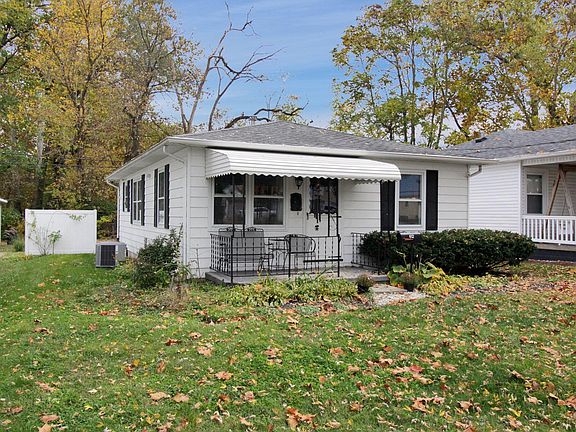 4th image of 612 Sheridan Dr