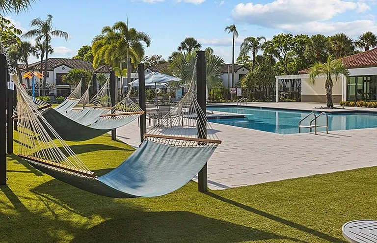The Avant at Pembroke Pines Apartments — Photo 49