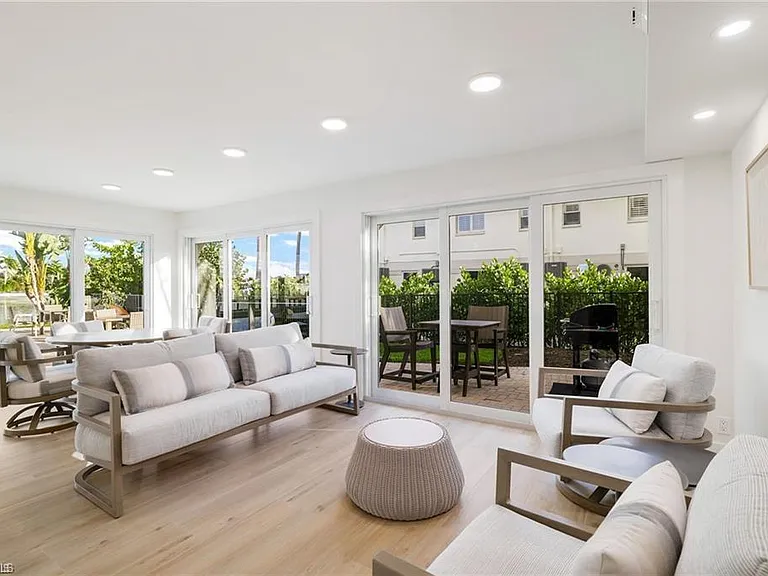 9486 Gulf Shore Dr #A101 — Photo 32