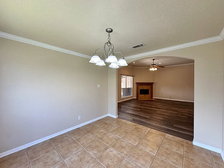 2601 Lavender Ln — Photo 15