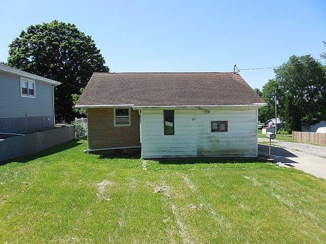 1st image of 434 E Bogardus St