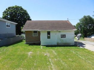 434 E Bogardus St, Paxton, IL 60957