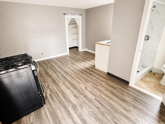 4th image of 309 Hudson St APT 1