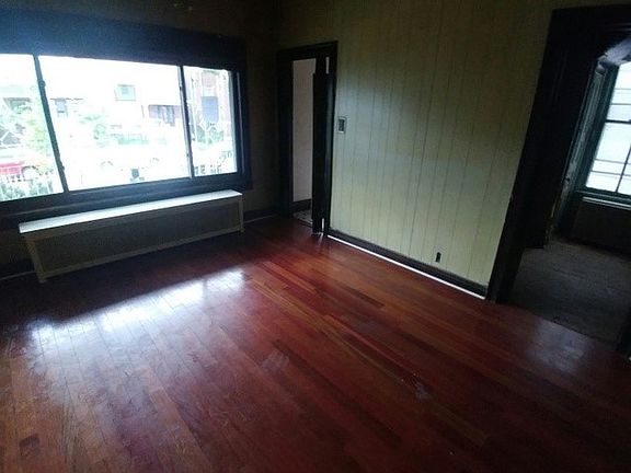 2nd image of 621 N Latrobe Ave