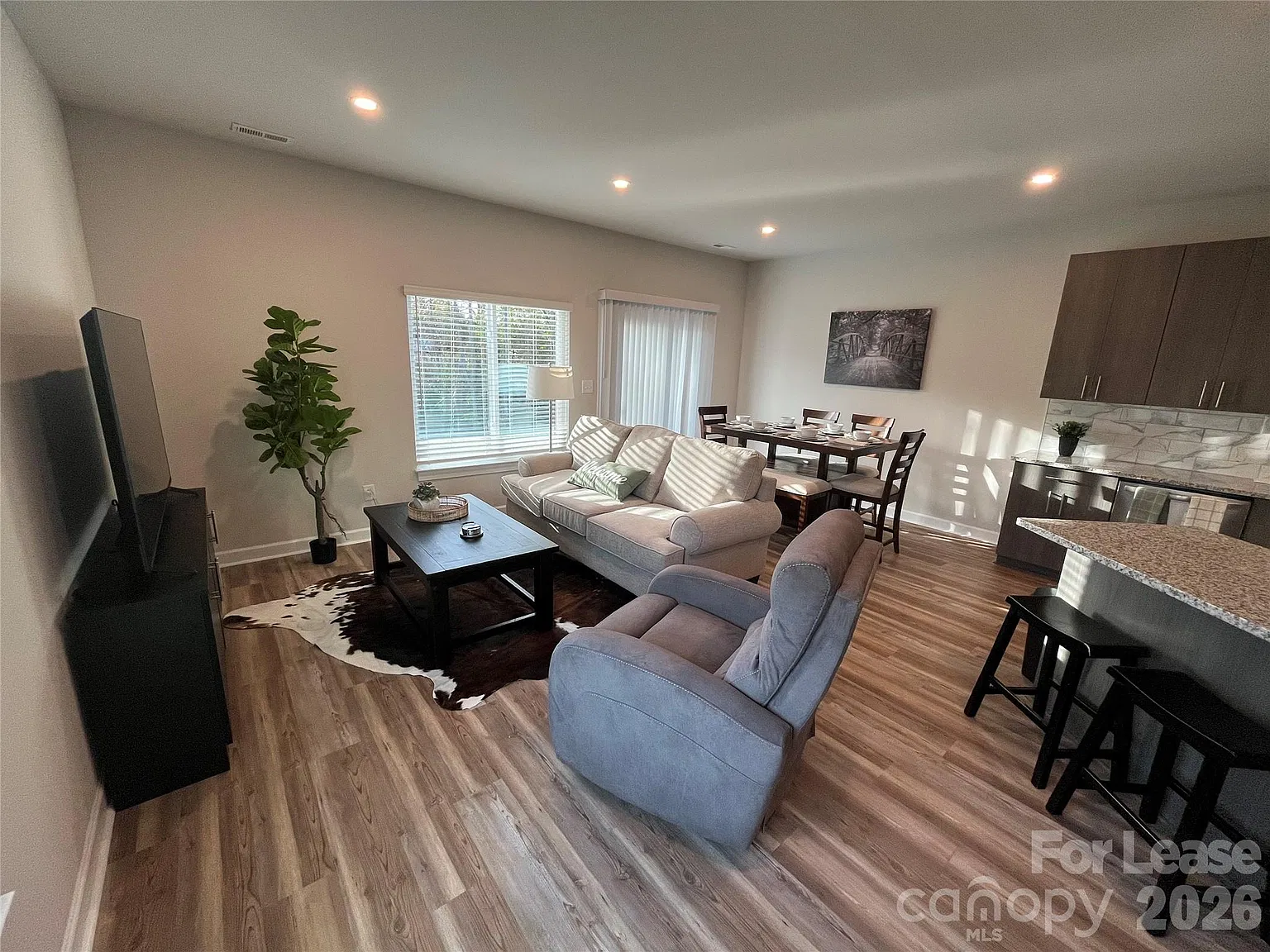 3 bed, 2.5 bath, 1412 sqft, $1,795 — Photo 4