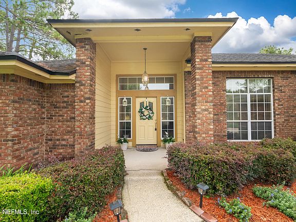 4th image of 10526 PEBBLE BEACH Court