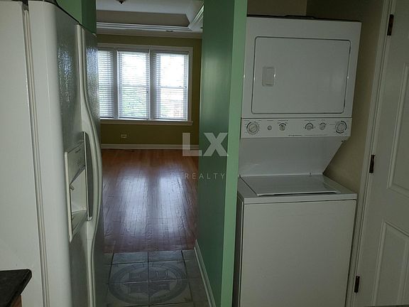 3rd image of 4123 W Cullom Ave #3D
